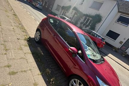 Ford Fiesta 118.100 km 3.500 &euro; Duisburg 47198