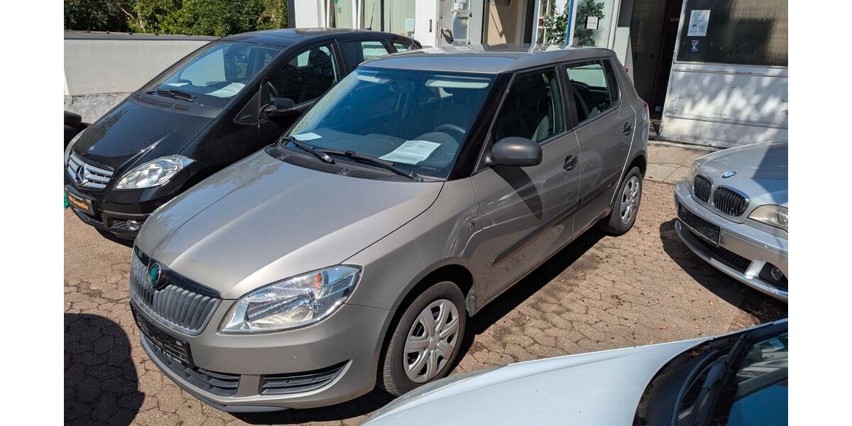 Skoda Fabia 99.150 km 3.750 &euro; Mülheim-Ruhr 45473