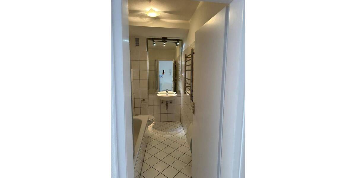 Etagenwohnung Essen Bergerhausen - 3 Zimmer, 80 m&sup2;, 580&euro; | Angebot:25668037