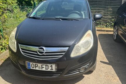 Opel Corsa 268.000 km 1.100 &euro; Essen 45326