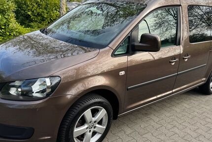 VW Caddy 264.560 km 5.399 &euro; Krefeld 47809