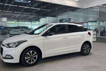 Hyundai i20 30.000 km 9.490 &euro; Duisburg 47167