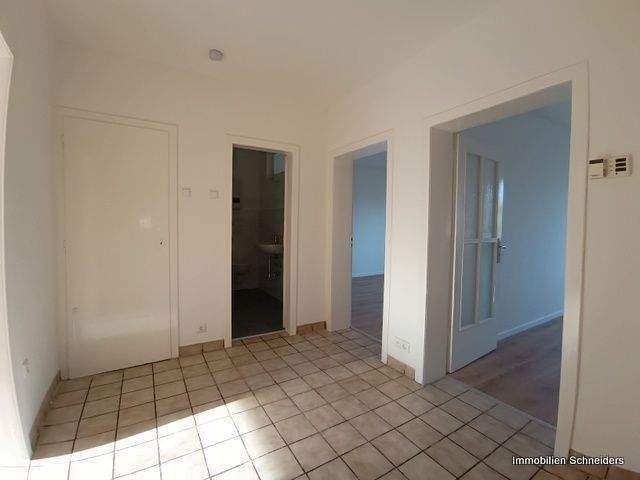 Etagenwohnung Duisburg Untermeiderich - 2 Zimmer, 61 m&sup2;, 500&euro; | Angebot:26723246