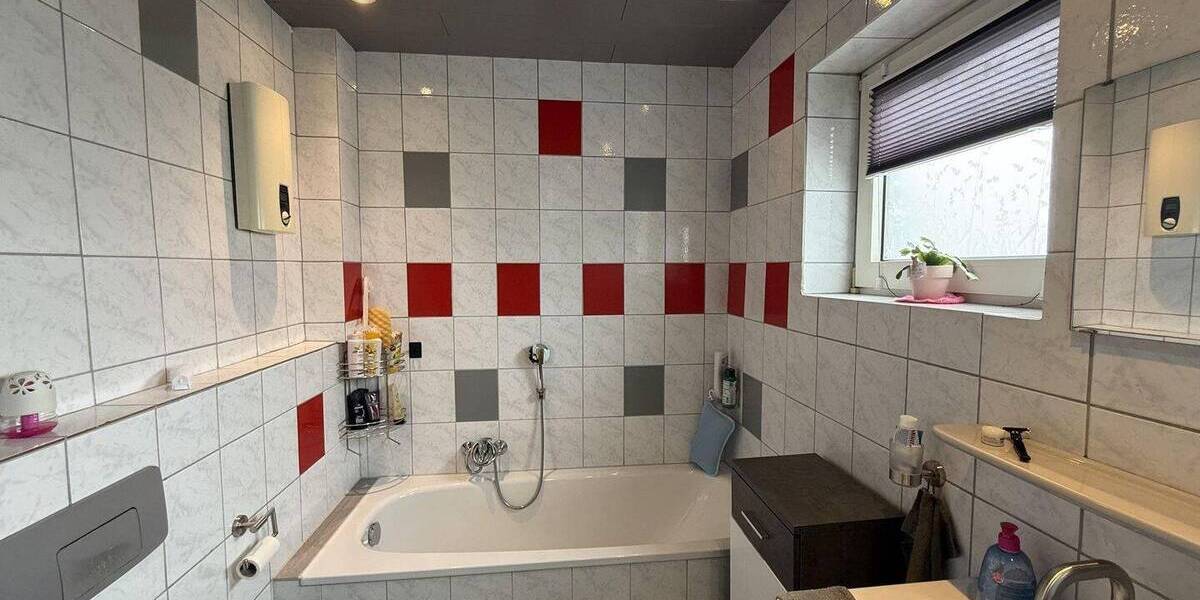 Einfamilienhaus Xanten - 6 Zimmer, 100 m&sup2;, 275.000&euro; | Angebot:25668369