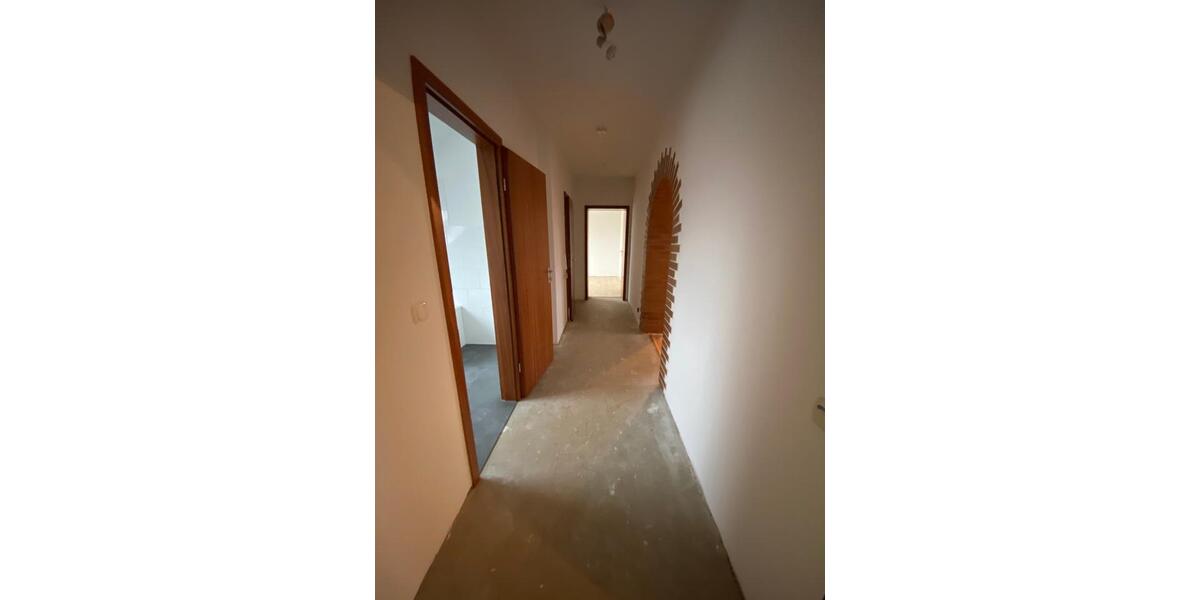 Dachgeschoßwohnung Gelsenkirchen Rotthausen - 3.5 Zimmer, 72 m&sup2;, 434&euro; | Angebot:25852225