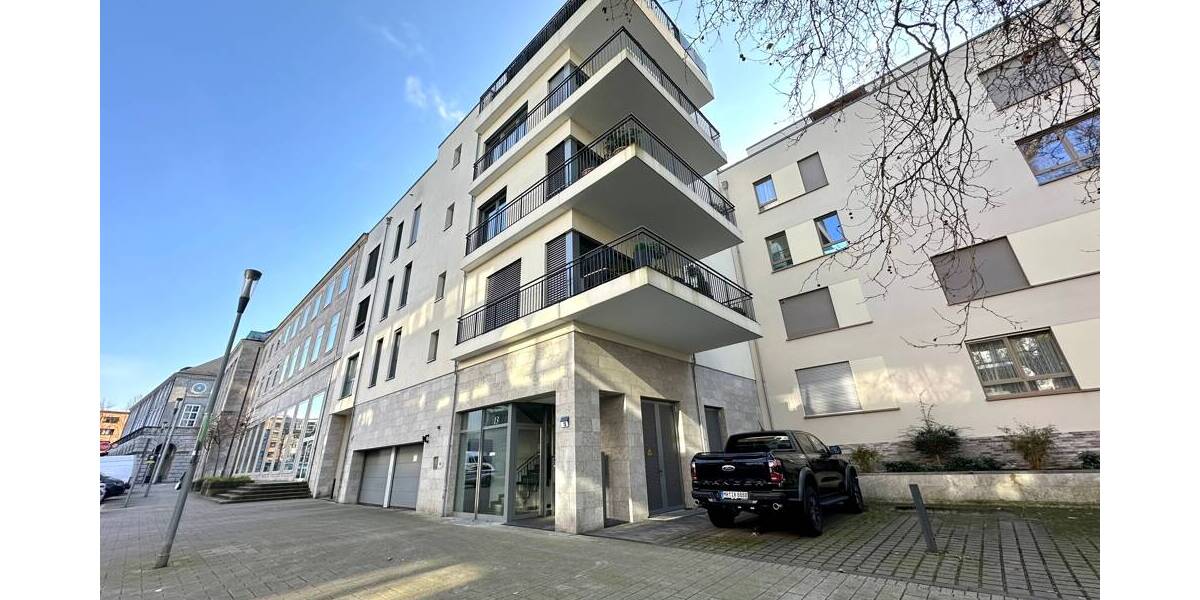 Etagenwohnung Mülheim Mitte - 4 Zimmer, 111 m&sup2;, 1.600&euro; | Angebot:25971060
