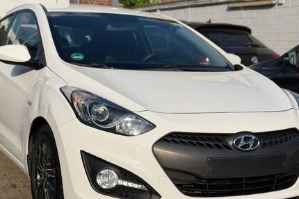 Hyundai i30 130.000 km 5.990 &euro; Krefeld 47807