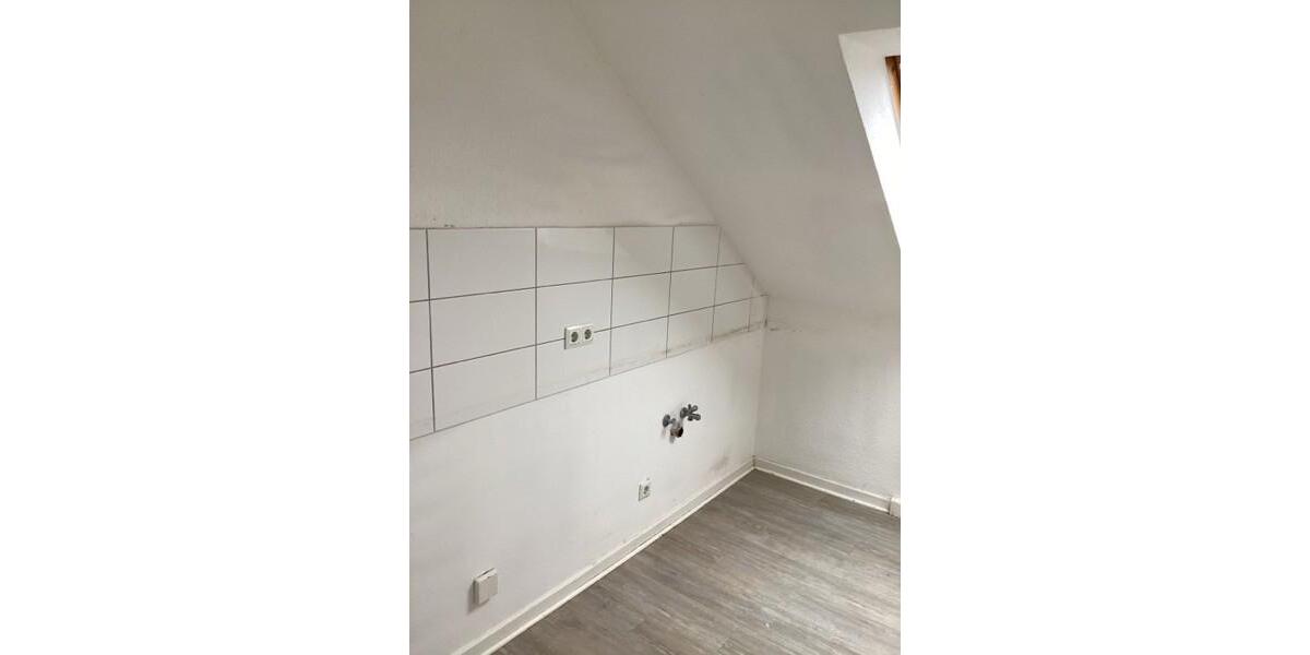 Dachgeschoßwohnung Essen Stadtbezirk IV - 3 Zimmer, 52 m&sup2;, 505&euro; | Angebot:22955580