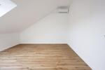 Dachgeschoßwohnung Moers Schwafheim - 2.5 Zimmer, 80 m&sup2;, 214.000&euro; | Angebot:26067794