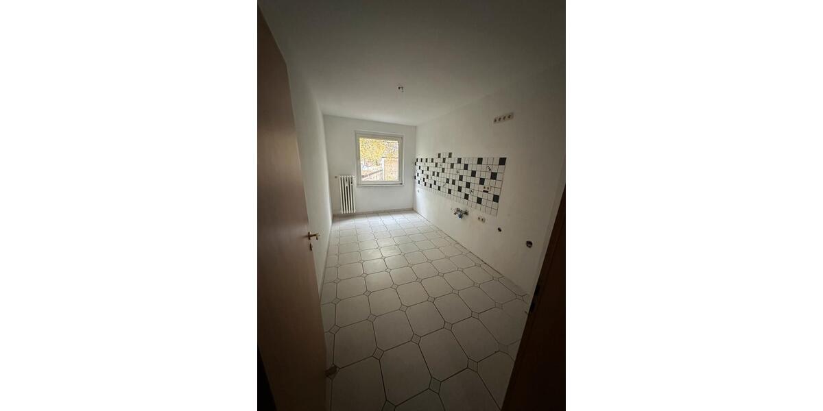 Etagenwohnung Duisburg Mittelmeiderich - 2.5 Zimmer, 70 m&sup2;, 118.000&euro; | Angebot:26124178