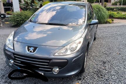 Peugeot 307 82.000 km 2.795 &euro; Xanten 46509