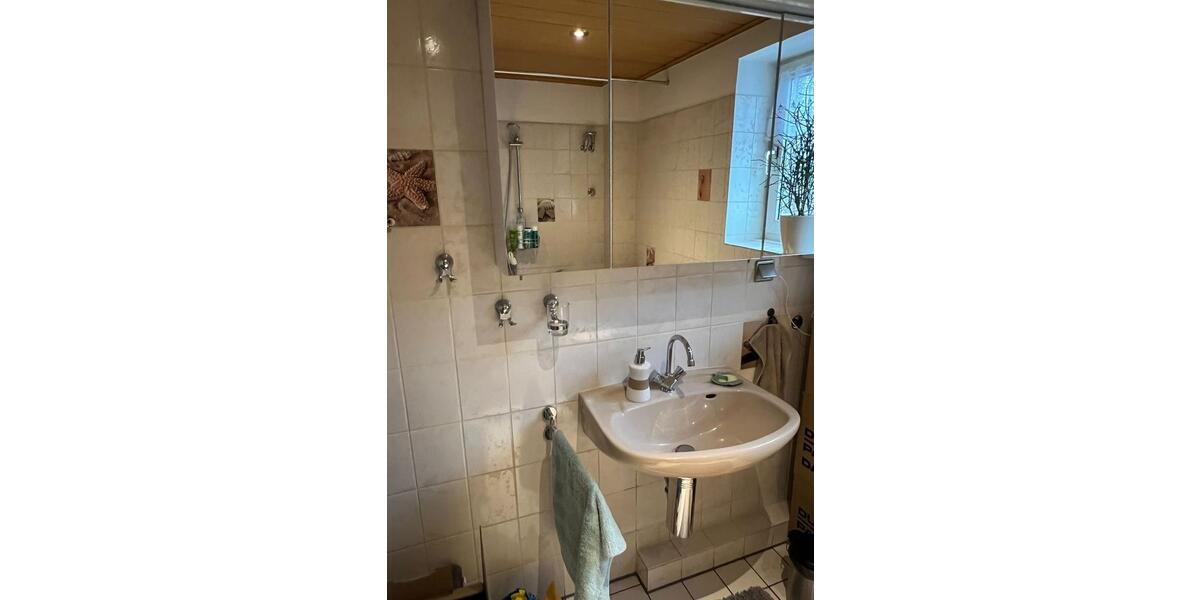 Dachgeschoßwohnung Duisburg Rheinhausen - 3 Zimmer, 71 m&sup2;, 680&euro; | Angebot:25182233