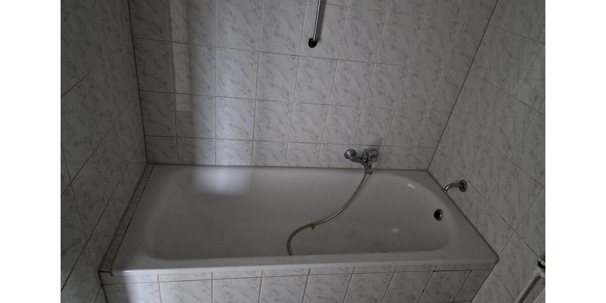 Etagenwohnung Duisburg Mittelmeiderich - 3 Zimmer, 74 m&sup2;, 630&euro; | Angebot:25614422