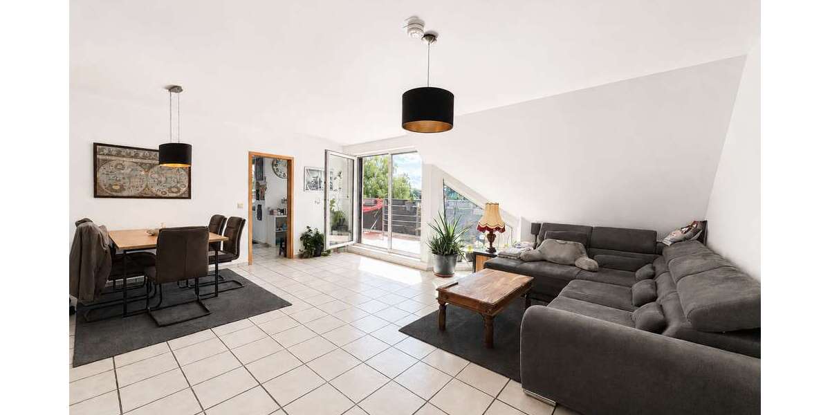 Etagenwohnung Duisburg Essenberg - 5 Zimmer, 141 m&sup2;, 229.000&euro; | Angebot:27292621