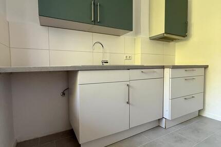 Wohnung Duisburg Mittelmeiderich - 2 Zimmer, 72 m&sup2;, 825&euro; | Angebot:27627098