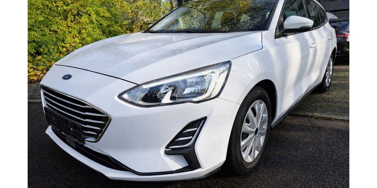 Ford Focus 153.234 km 5.900 &euro; Essen 45276