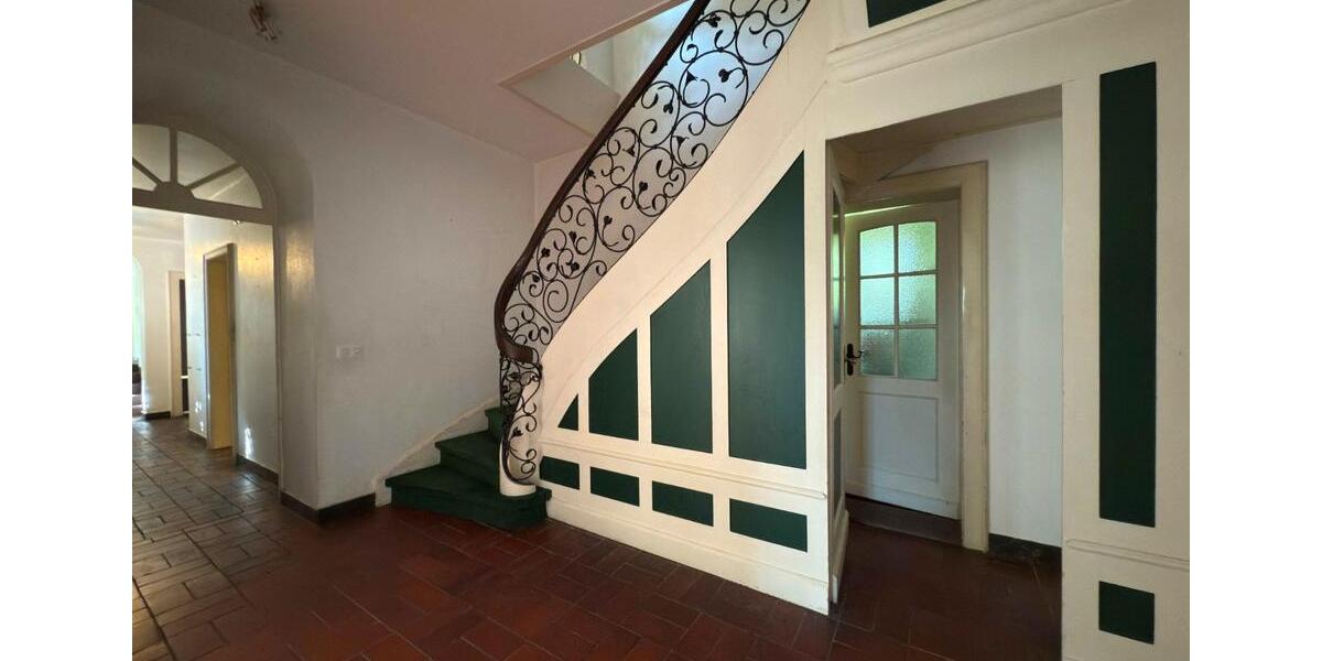 Einfamilienhaus Krefeld Hülser Berg - 10 Zimmer, 285 m&sup2;, 940.000&euro; | Angebot:26137127