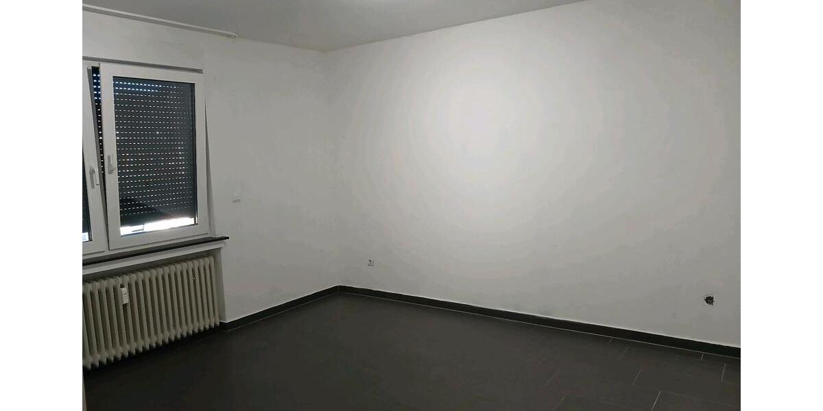 Etagenwohnung Voerde (Niederrhein) - 3.5 Zimmer, 79 m&sup2;, 1.260&euro; | Angebot:26001842