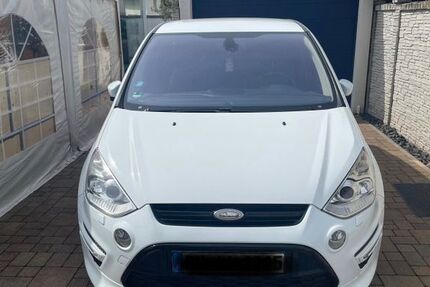 Ford S-Max 159.000 km 8.300 &euro; Duisburg 47199