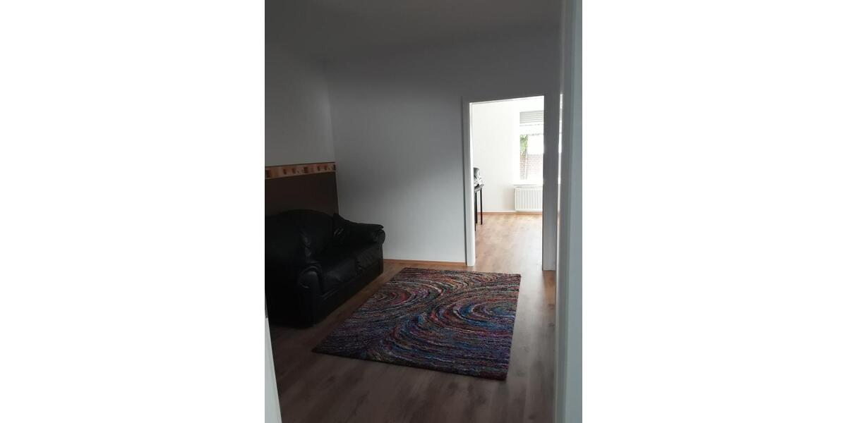 Reihenhaus Duisburg Essenberg - 9 Zimmer, 207 m&sup2;, 220.000&euro; | Angebot:24774566