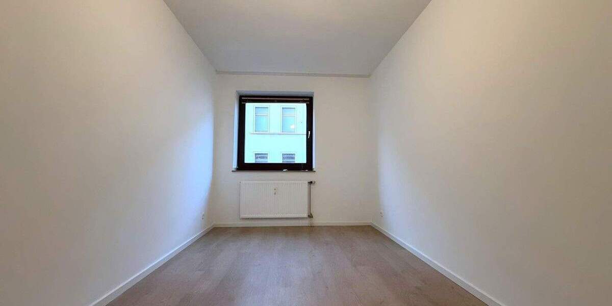 Terrassenwohnung Krefeld Cracau - 3 Zimmer, 101 m&sup2;, 219.000&euro; | Angebot:25686734
