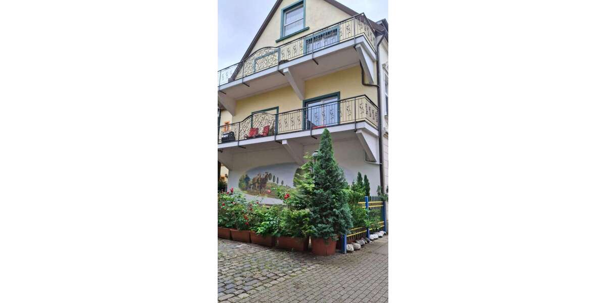 Einfamilienhaus Mülheim Rechtsruhr-Nord - 16 Zimmer, 392 m&sup2;, 670.000&euro; | Angebot:26814210