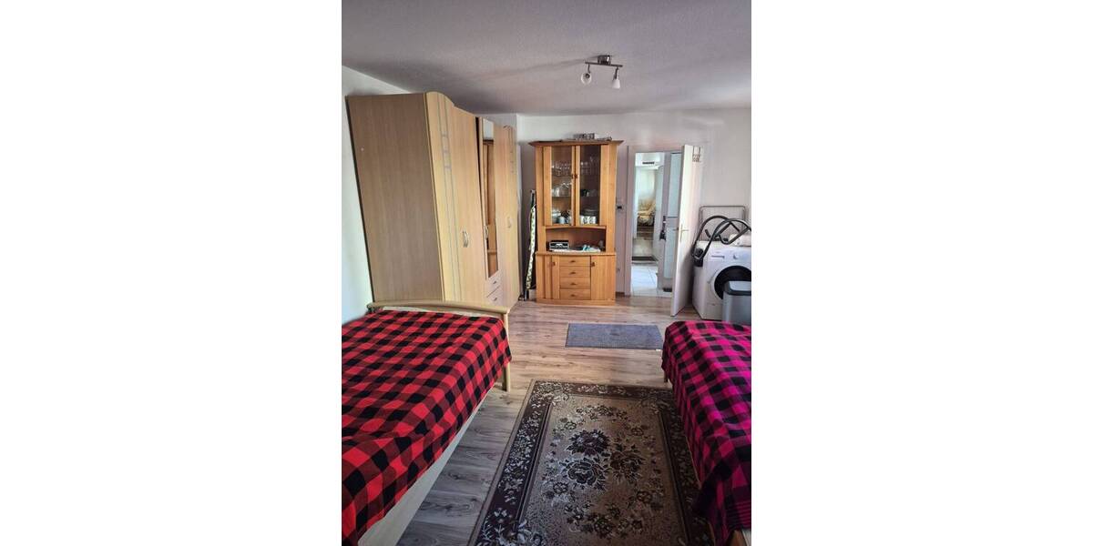 Etagenwohnung Krefeld Cracau - 2 Zimmer, 56 m&sup2;, 450&euro; | Angebot:26174379