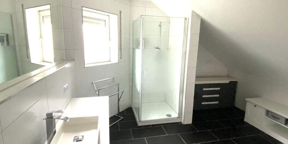 Einfamilienhaus Rheinberg Borth - 8 Zimmer, 166 m&sup2;, 495.000&euro; | Angebot:25836785