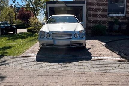Mercedes-Benz CLK 320 311.351 km 5.950 &euro; Xanten 46509