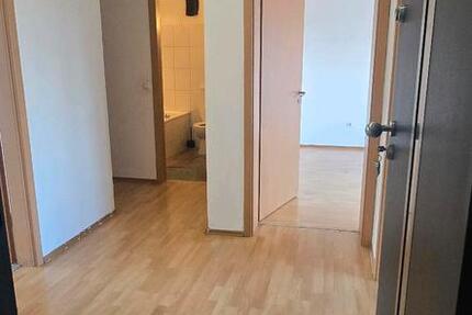 Wohnung Duisburg Mittelmeiderich - 3 Zimmer, 75 m&sup2;, 890&euro; | Angebot:25921636