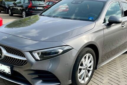 Mercedes-Benz A 250 65.645 km 25.500 &euro; Alpen 46519
