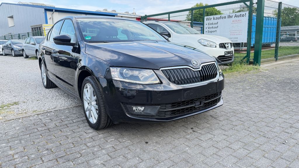 Skoda Octavia 203.000 km 8.900 &euro; Geldern 47608