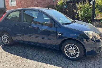 Ford Fiesta 125.500 km 1.950 &euro; Herten 45699