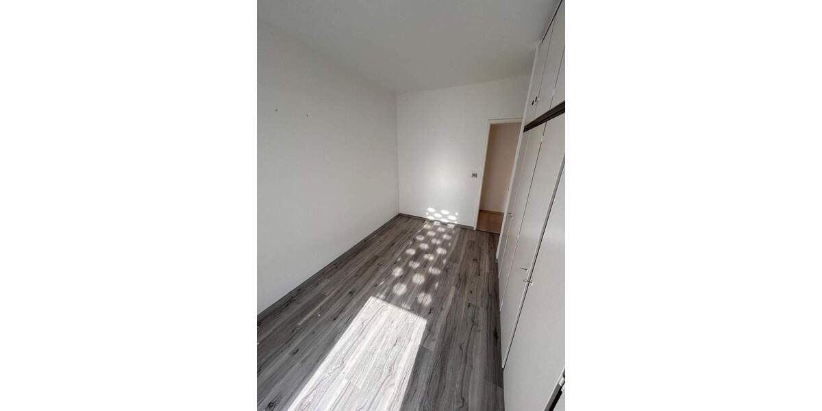 Reihenhaus Wesel - 4 Zimmer, 135 m&sup2;, 300.000&euro; | Angebot:25666297