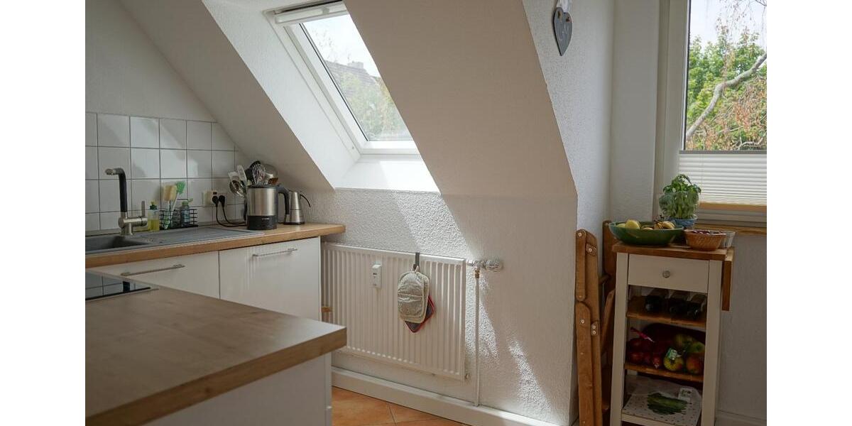 Dachgeschoßwohnung Essen Stadtbezirk II - 4 Zimmer, 95 m&sup2;, 379.000&euro; | Angebot:26288282