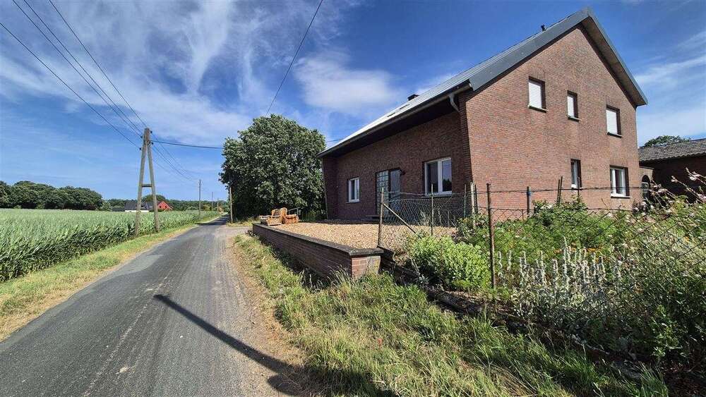 Einfamilienhaus Sonsbeck - 8 Zimmer, 198 m&sup2;, 750.000&euro; | Angebot:27102052