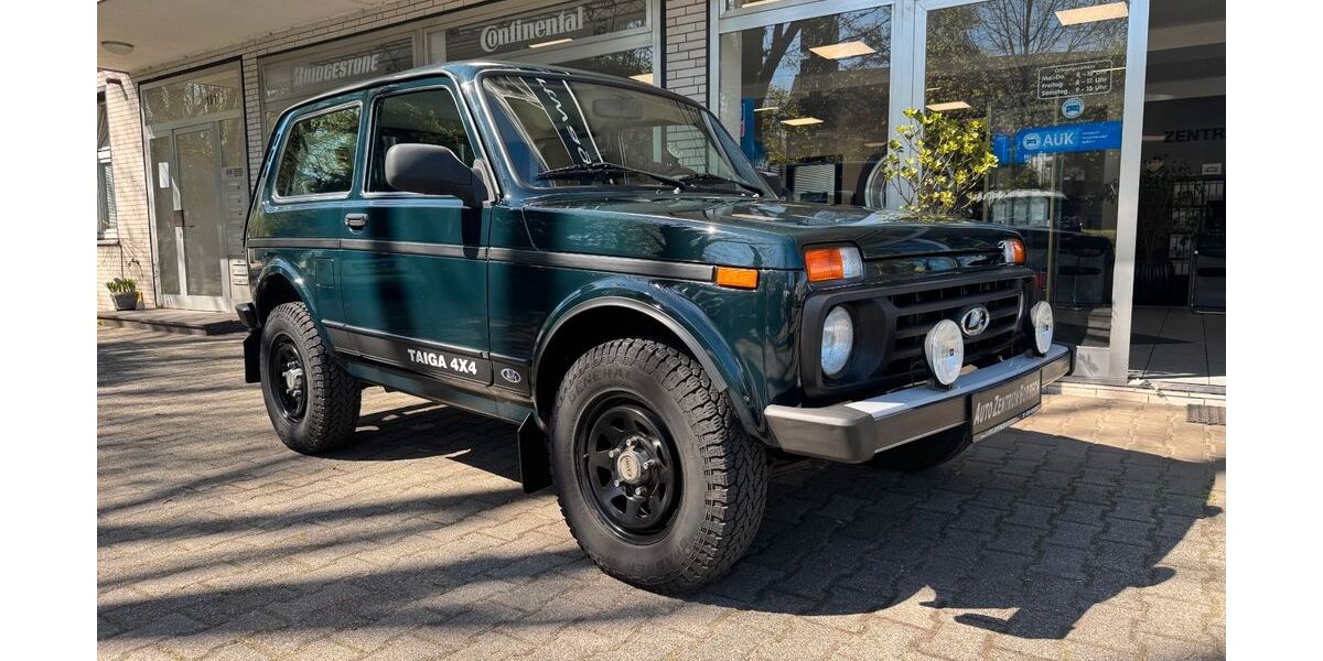 Lada Taiga 67.850 km 9.490 &euro; Essen 45355