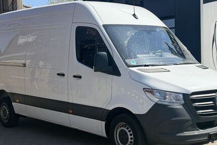 Mercedes-Benz Sprinter 19.622 km 26.950 &euro; Krefeld 47805