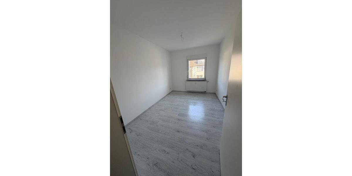 Etagenwohnung Essen Stadtbezirk VI - 2 Zimmer, 48 m&sup2;, 480&euro; | Angebot:26049797