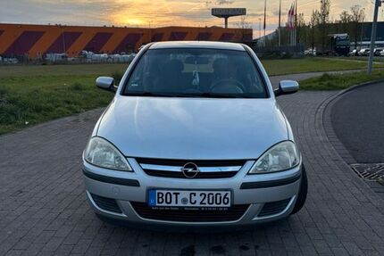 Opel Corsa 51.028 km 3.335 &euro; Bottrop 46242