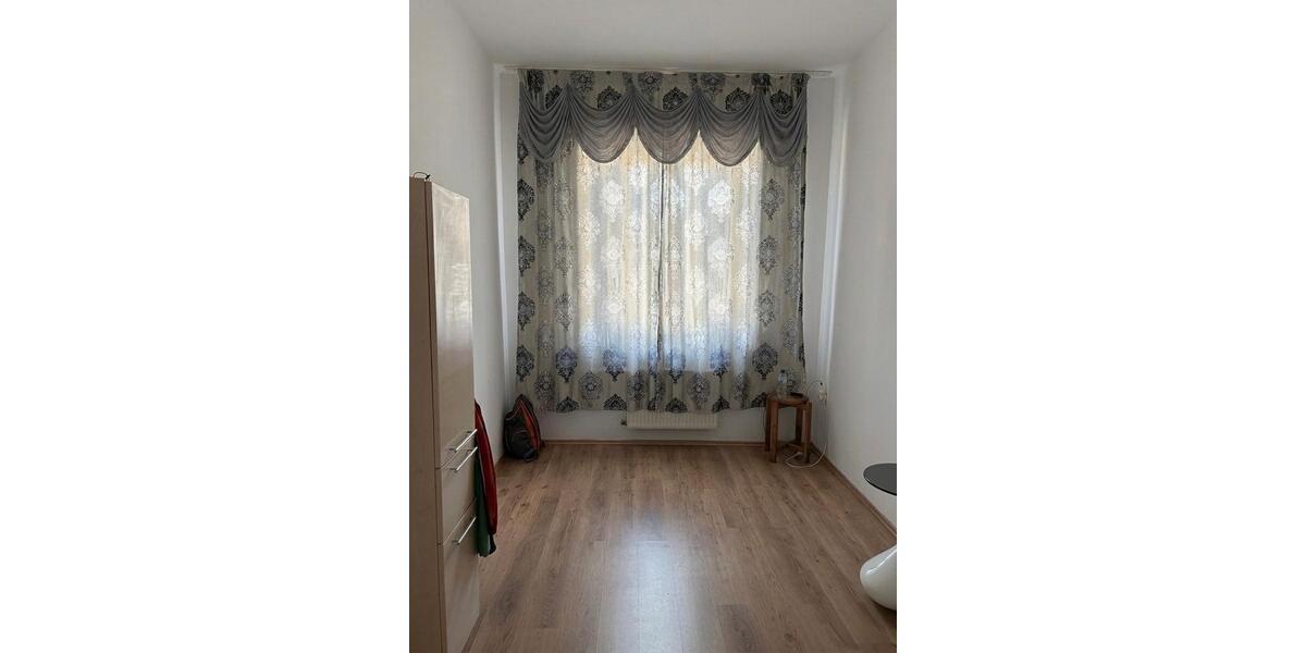 Etagenwohnung Krefeld - 2 Zimmer, 52 m&sup2;, 880&euro; | Angebot:25333160