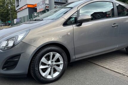 Opel Corsa 19.220 km 6.590 &euro; Gelsenkirchen 45899