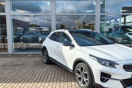 Kia XCeed 82.000 km 19.490 &euro; Dinslaken 46539