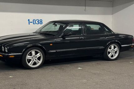 Jaguar XJR 168.000 km 8.900 &euro; Essen 45259