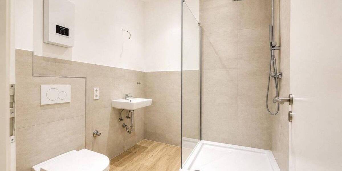 Etagenwohnung Krefeld Stadtmitte - 2 Zimmer, 65 m&sup2;, 770&euro; | Angebot:26729969