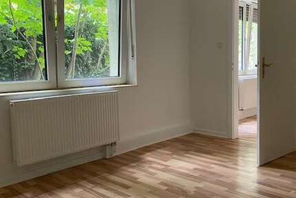 Wohnung Krefeld Krefeld-Mitte - 2 Zimmer, 50 m&sup2;, 500&euro; | Angebot:25930578