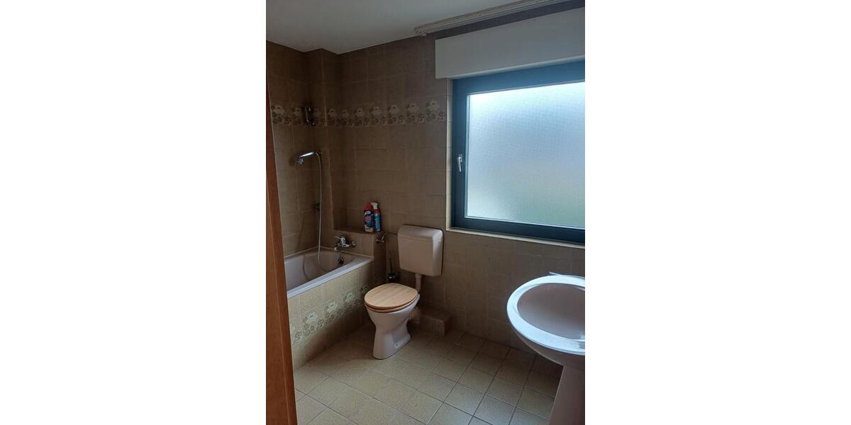 Reihenhaus Duisburg Hochheide - 4 Zimmer, 120 m&sup2;, 380.000&euro; | Angebot:26135778