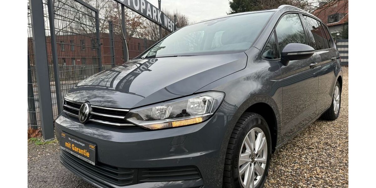 VW Touran 28.628 km 28.900 &euro; Essen 45355