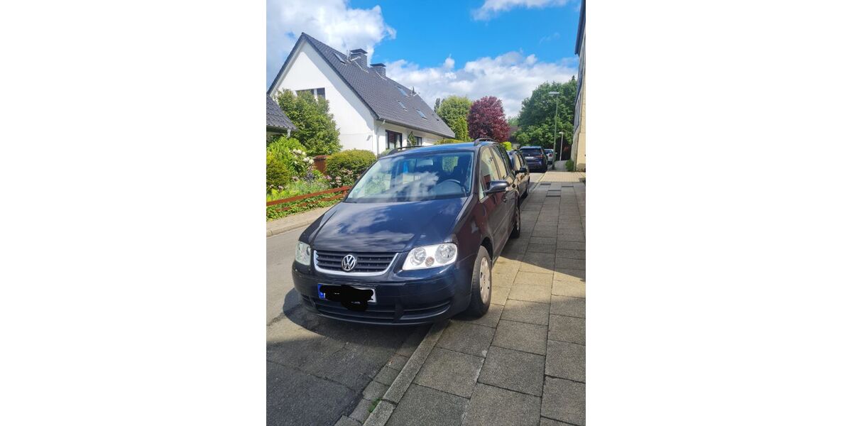 VW Touran 110.200 km 3.400 &euro; Essen 45239