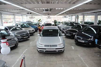 VW Golf 160.000 km 2.990 &euro; Essen 45356